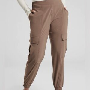 NWOT - Athleta - Endless High Rise Cargo Pant - Size 12